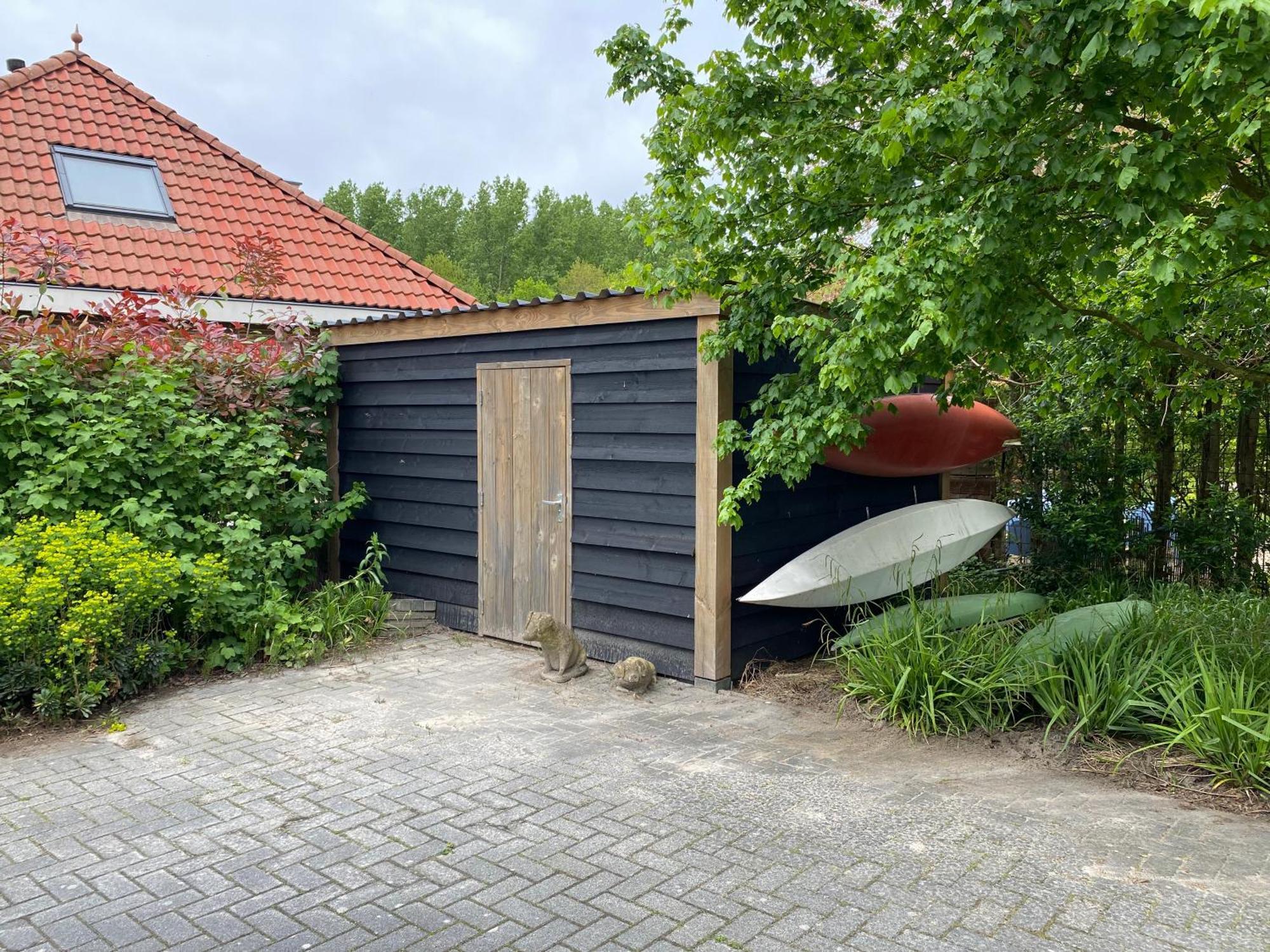 Villa Riverside Met Hottub, Eigen Aanlegsteiger, Zwemtrap, Trampoline En Kano'S Zeewolde Luaran gambar