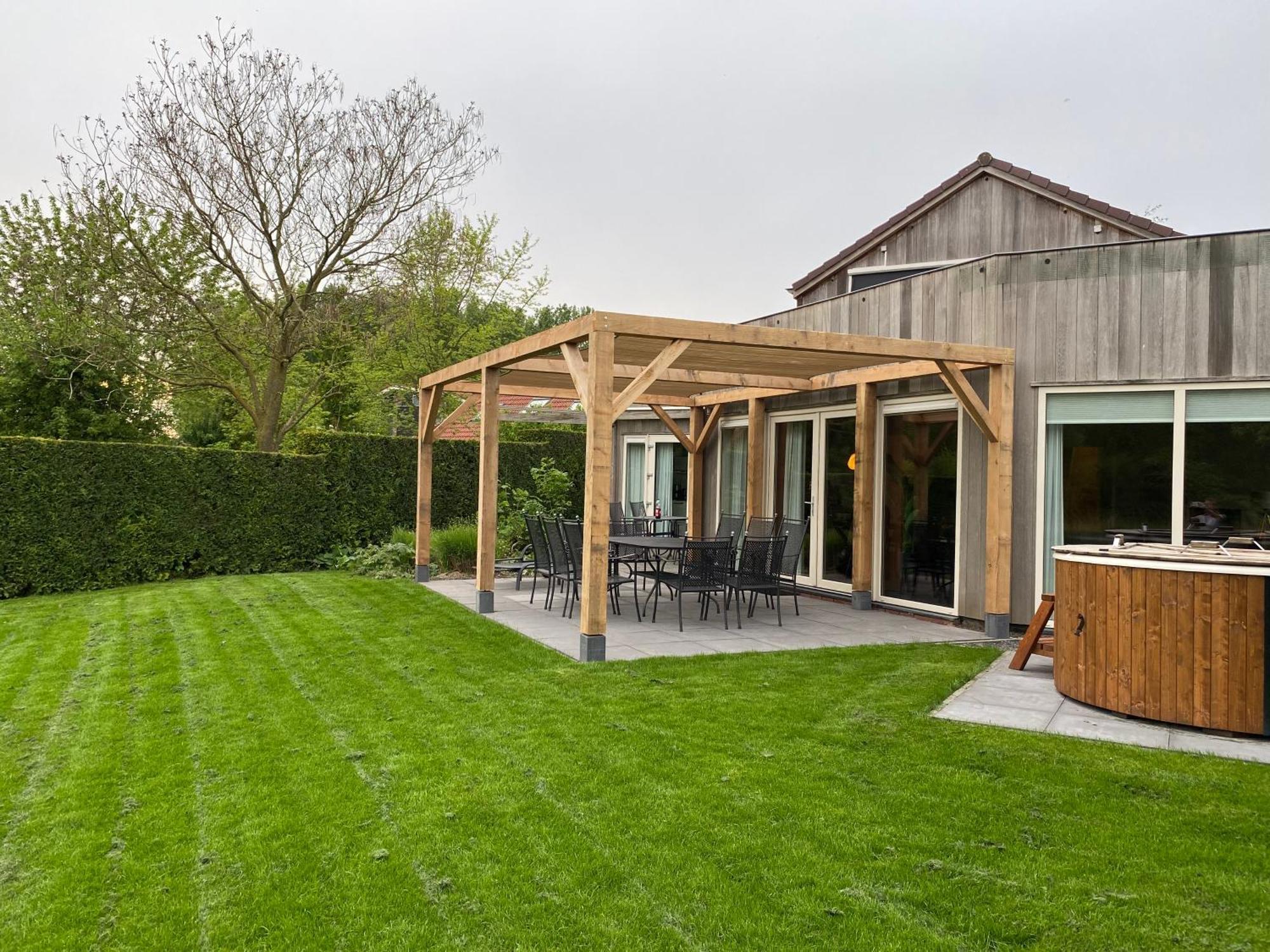 Villa Riverside Met Hottub, Eigen Aanlegsteiger, Zwemtrap, Trampoline En Kano'S Zeewolde Luaran gambar