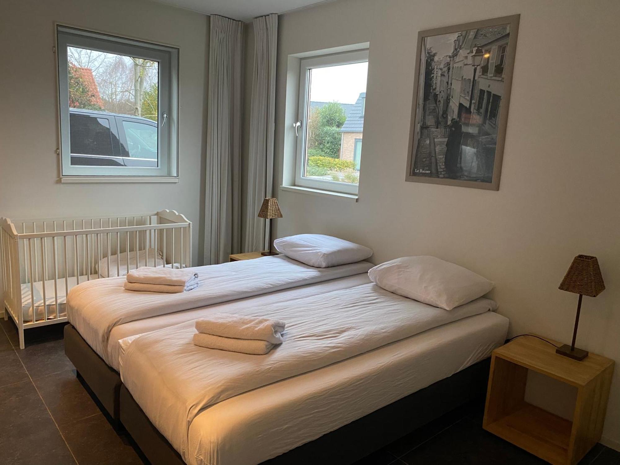 Villa Riverside Met Hottub, Eigen Aanlegsteiger, Zwemtrap, Trampoline En Kano'S Zeewolde Luaran gambar